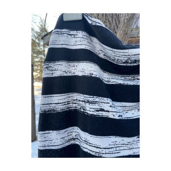 Xhileration Striped Skirt Jersey Knit Black White Stretch Sz XL - Picture 2 of 6